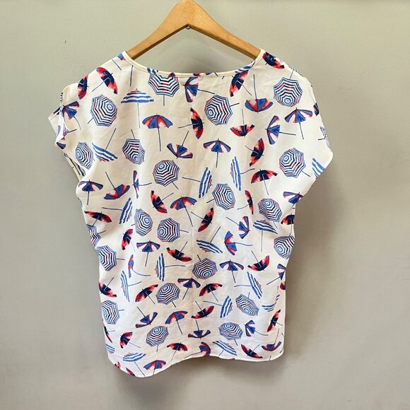 Talbots Womens M White Beach Umbrella Print Blouse W/ Pintuck Button Detail & Sh - Picture 6 of 6